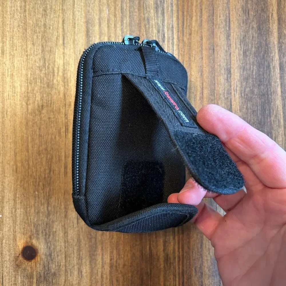 Lowepro Geneva 10 Black Compact Padded Case